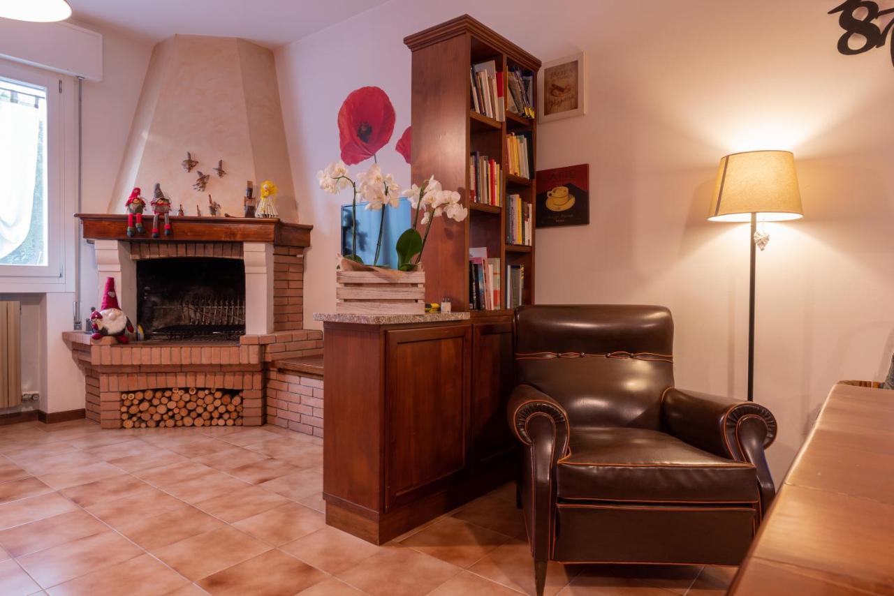 Al Casale B&B カザルセルーゴ エクステリア 写真